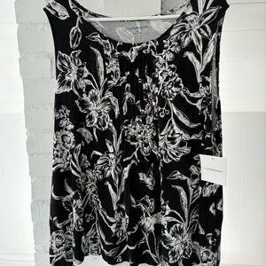 NWT Croft & Barrow Black and White Floral Blouse